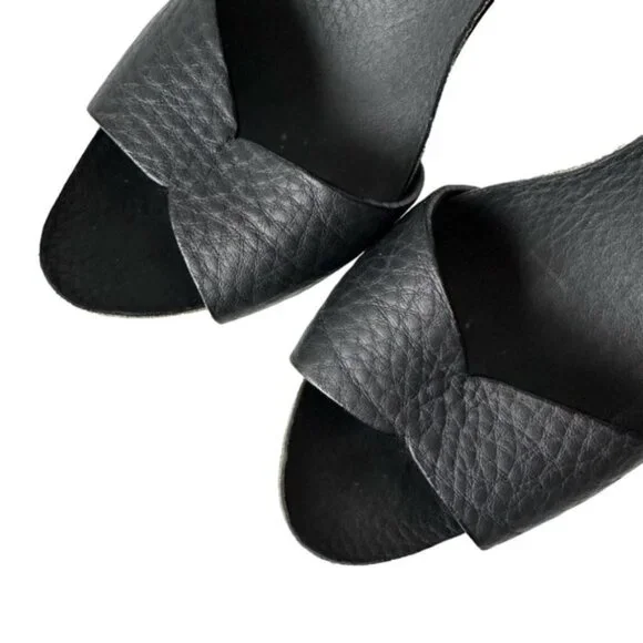 Pedro Garcia Black Pebbled Leather Sandals 4.25 Inch Heel - Size EU 39 (US 8) - Picture 4 of 17